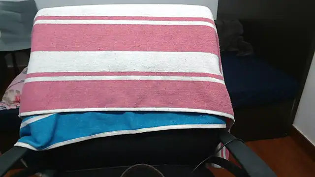 Snapshot of LovelyRosy chatting on September 2025 12:38:01 AM LovelyRosy online show from September 2025 12:38:01 AM