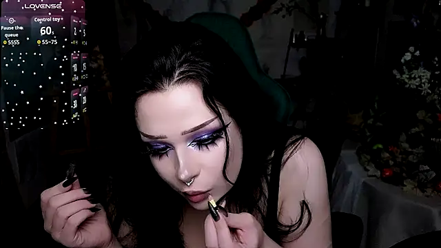 Snapshot of Rouz_Farrel chatting on November 2025 05:40:01 PM Rouz Farrel online show from November 2025 05:40:01 PM