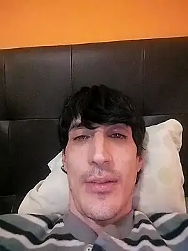 moutt99 online show from January 2025 05:23:01 PM