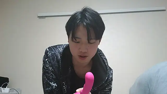 Snapshot of nunnun00 chatting on February 2025 12:16:02 PM nunnun00 online show from February 2025 12:16:02 PM