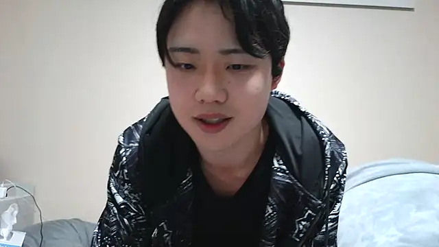 Snapshot of nunnun00 chatting on March 2025 07:18:01 AM nunnun00 online show from March 2025 07:18:01 AM