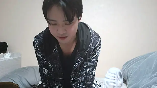 Snapshot of nunnun00 chatting on March 2025 10:27:02 AM nunnun00 online show from March 2025 10:27:02 AM