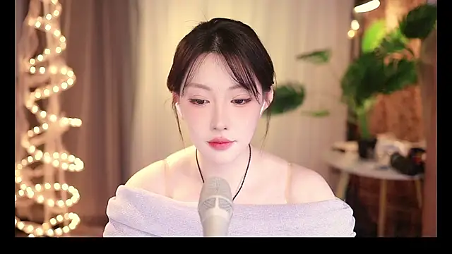 Dou-Dou-er online show from March 2025 03:52:02 PM