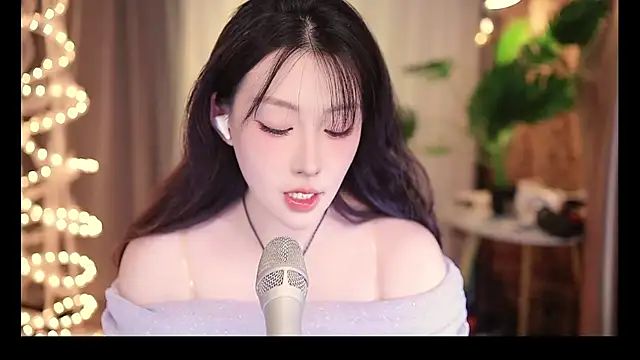 Dou-Dou-er online show from March 2025 12:47:01 PM