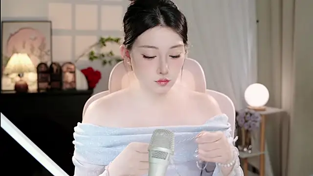 Dou-Dou-er online show from October 2025 08:37:01 AM