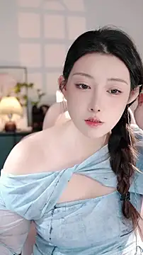 Dou-Dou-er online show from November 2025 11:25:02 AM