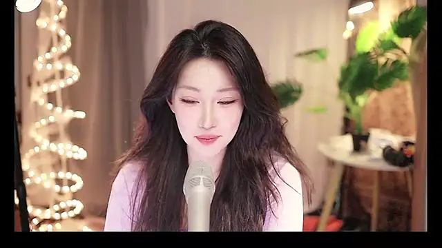 Dou-Dou-er online show from March 2025 05:31:01 PM