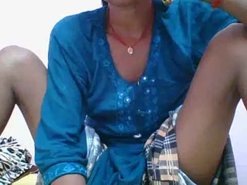 Snapshot of Divya-2007 chatting on July 2026 03:13:01 PM Divya-2007 online show from July 2026 03:13:01 PM