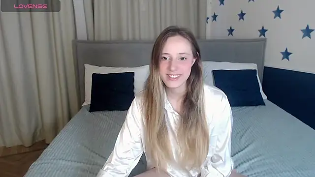 blondyriss online show from February 2025 03:26:01 PM