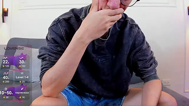 Cum hunters online show from February 2026 03:39:01 AM