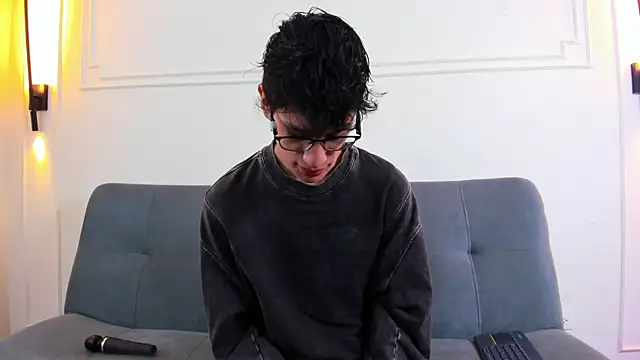 Cum hunters online show from April 2026 03:30:02 AM