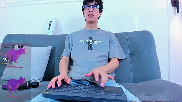 Cum hunters online show from February 2026 03:17:02 AM