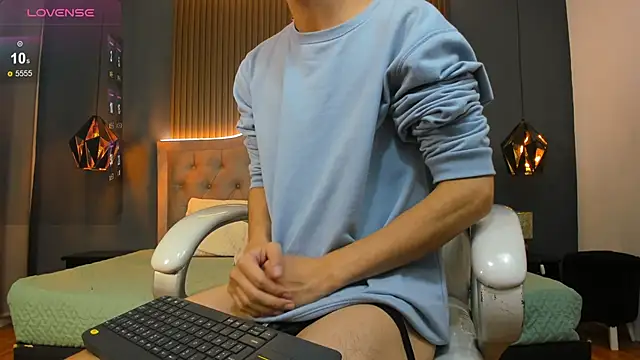 Cum hunters online show from October 2025 03:40:02 AM