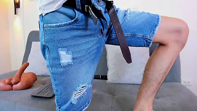 Cum hunters online show from November 2025 03:27:01 AM