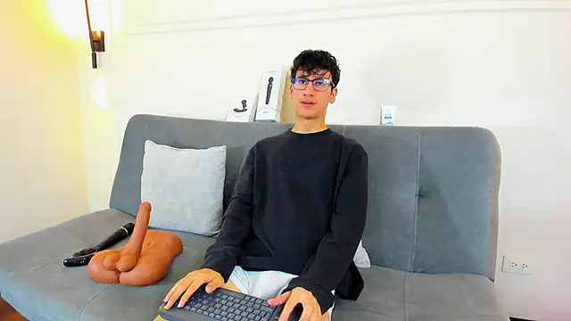 Cum hunters online show from December 2025 03:40:02 AM