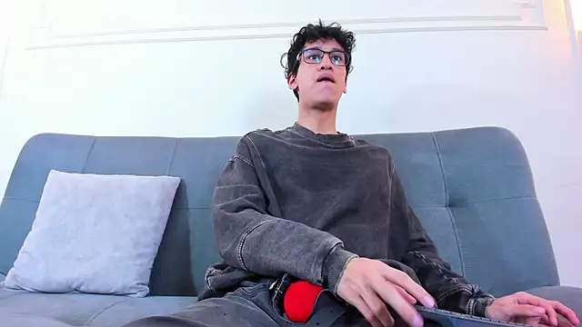 Cum hunters online show from May 2026 03:11:02 AM