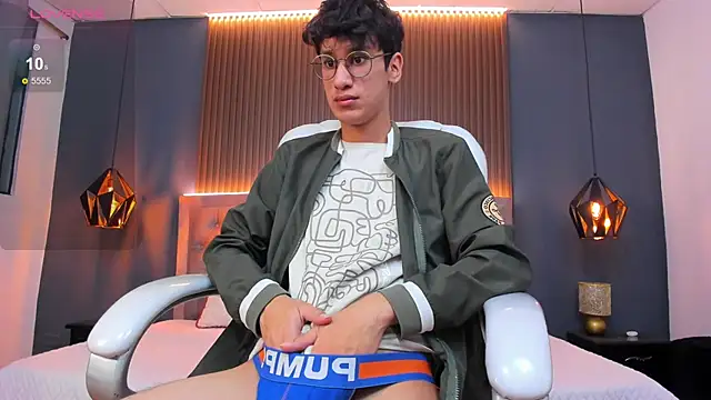 Cum hunters online show from September 2025 03:29:01 AM