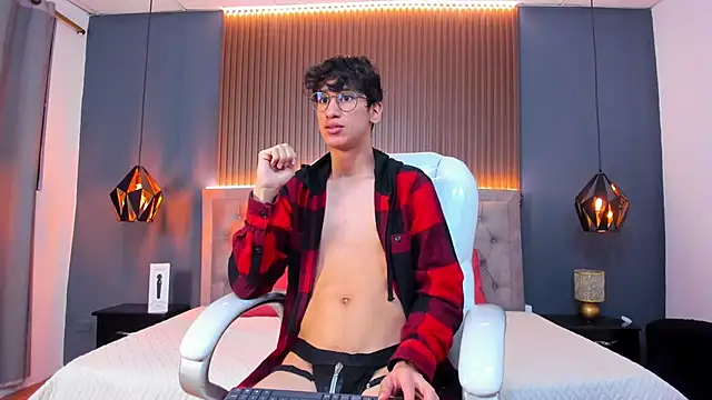 Cum hunters online show from September 2025 03:22:01 AM
