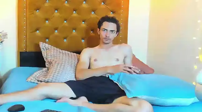 Snapshot of Uzcategui_addams chatting on January 2025 06:53:02 PM Uzcategui addams online show from January 2025 06:53:02 PM