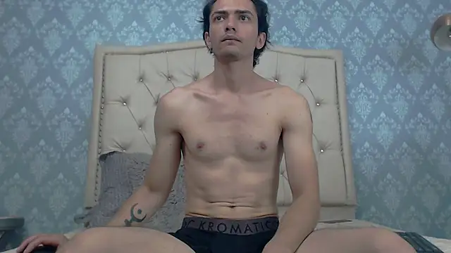 Snapshot of Uzcategui_addams chatting on January 2025 04:45:01 PM Uzcategui addams online show from January 2025 04:45:01 PM