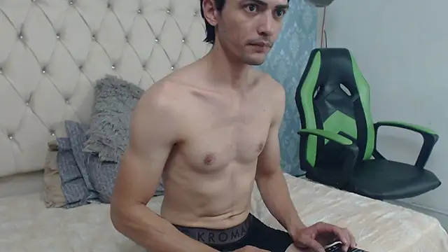 Snapshot of Uzcategui_addams chatting on February 2025 07:42:01 PM Uzcategui addams online show from February 2025 07:42:01 PM