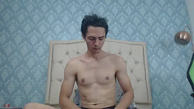 Snapshot of Uzcategui_addams chatting on February 2025 04:41:02 PM Uzcategui addams online show from February 2025 04:41:02 PM