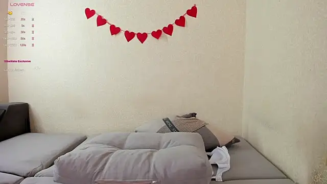 Snapshot of Browni_Kiss chatting on March 2026 05:44:01 AM Browni Kiss online show from March 2026 05:44:01 AM