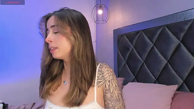 Sophiaa Gomez online show from November 2025 04:28:01 AM