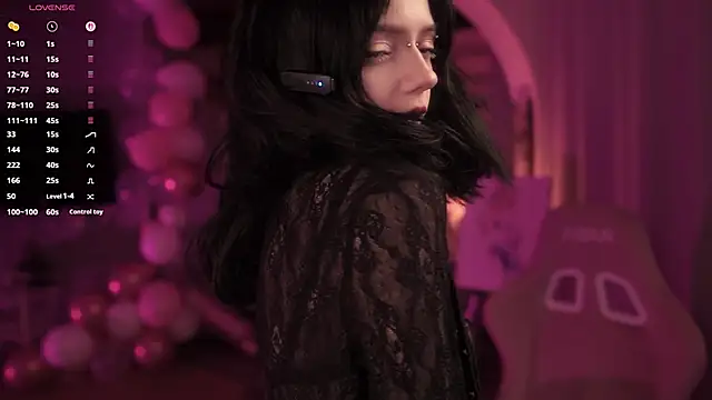 Snapshot of miuri_miy chatting on February 2026 06:52:02 PM miuri miy online show from February 2026 06:52:02 PM