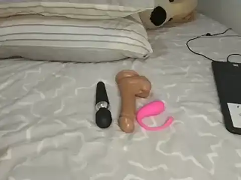 Chandy012 online show from November 2025 02:11:01 PM