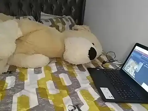 Chandy012 online show from December 2025 02:43:02 PM