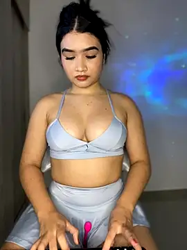 Snapshot of vane_foxxx chatting on September 2025 01:28:01 AM vane foxxx online show from September 2025 01:28:01 AM