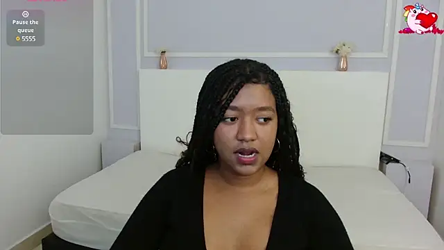 AishaHil online show from February 2025 01:36:01 PM