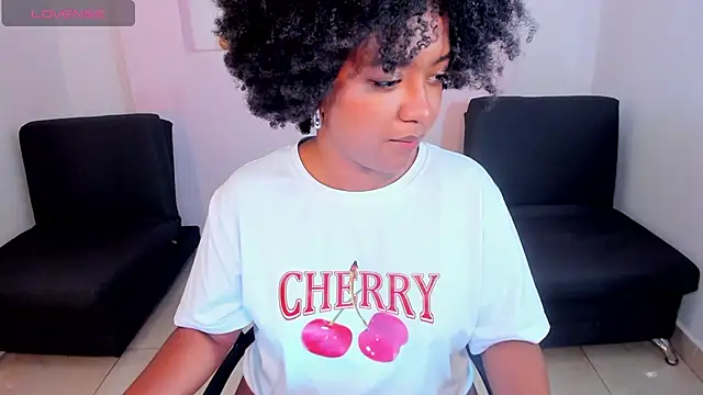 AishaHil online show from January 2025 05:56:02 PM