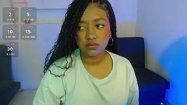 AishaHil online show from February 2025 12:00:02 PM