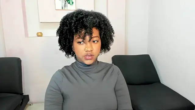 AishaHil online show from January 2025 12:05:02 PM