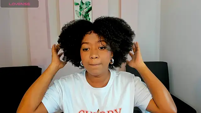 AishaHil online show from January 2025 11:49:02 AM