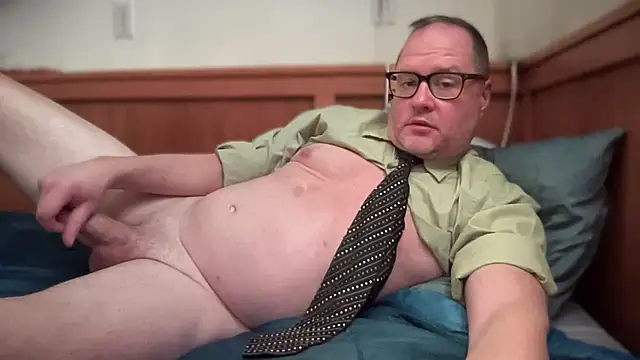   DR3W   online show from February 2025 05:07:02 PM