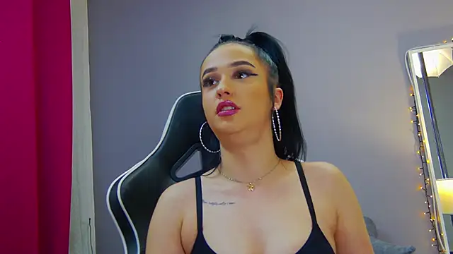 Snapshot of Eva_Lovvia_ chatting on February 2025 07:41:02 PM Eva Lovvia  online show from February 2025 07:41:02 PM