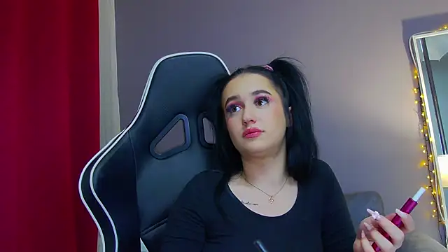 Snapshot of Eva_Lovvia_ chatting on February 2025 11:04:02 PM Eva Lovvia  online show from February 2025 11:04:02 PM