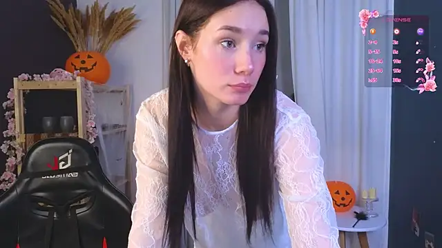 Snapshot of too_sexxxy chatting on November 2025 03:04:02 PM too sexxxy online show from November 2025 03:04:02 PM