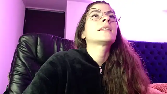 Snapshot of MARIELSINS_AND_DAIKIJACK chatting on February 2025 01:57:01 AM MARIELSINS AND DAIKIJACK online show from February 2025 01:57:01 AM