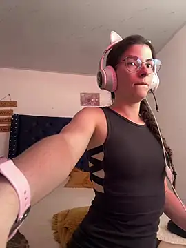 Snapshot of MARIELSINS_AND_DAIKIJACK chatting on March 2025 10:07:02 PM MARIELSINS AND DAIKIJACK online show from March 2025 10:07:02 PM