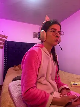 Snapshot of MARIELSINS_AND_DAIKIJACK chatting on March 2025 04:11:02 PM MARIELSINS AND DAIKIJACK online show from March 2025 04:11:02 PM