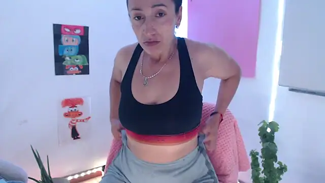 Snapshot of samy_love35 chatting on November 2025 10:58:01 PM samy love35 online show from November 2025 10:58:01 PM