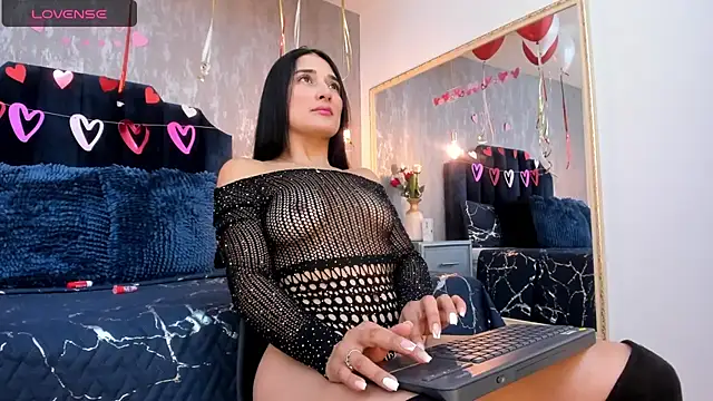 Isis ariany  online show from February 2025 12:38:01 PM