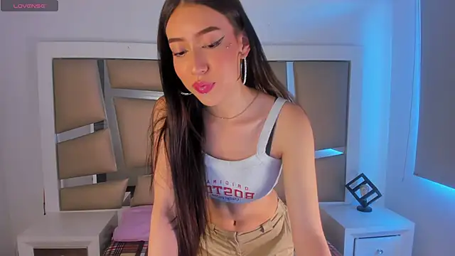 Snapshot of Princess_tokyo chatting on January 2025 12:52:01 PM Princess tokyo online show from January 2025 12:52:01 PM