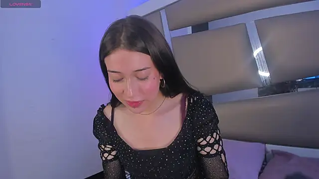 Snapshot of Princess_tokyo chatting on February 2025 03:52:01 PM Princess tokyo online show from February 2025 03:52:01 PM