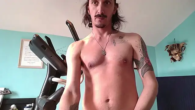 Snapshot of riffraphboi chatting on September 2025 11:05:02 AM riffraphboi online show from September 2025 11:05:02 AM