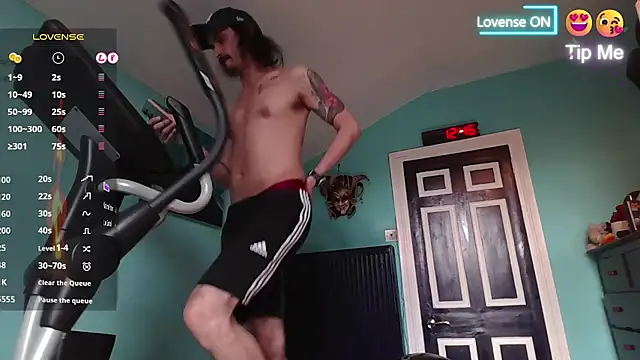 Snapshot of riffraphboi chatting on September 2025 11:43:01 AM riffraphboi online show from September 2025 11:43:01 AM